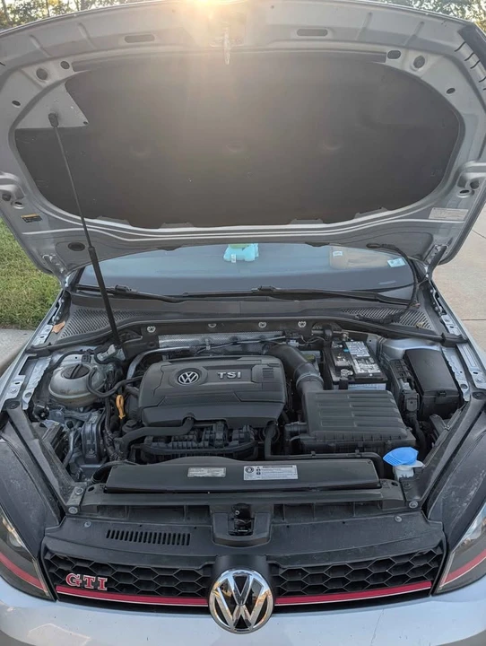 2016 Volkswagen GTI Mk7 - Image 11 of 13