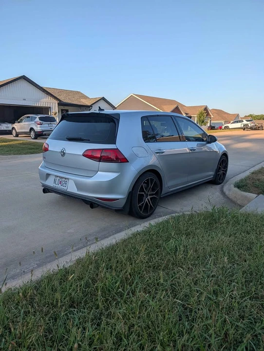 2016 Volkswagen GTI Mk7 - Image 3 of 13