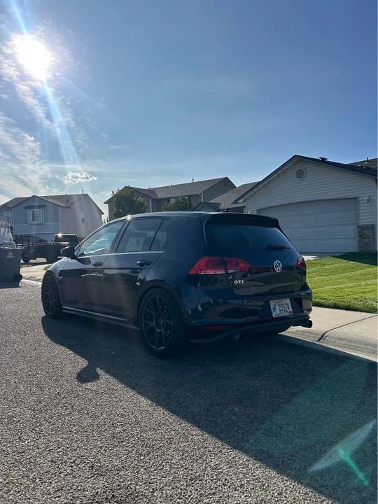 2016 Volkswagen GTI Mk7 - Image 4 of 10