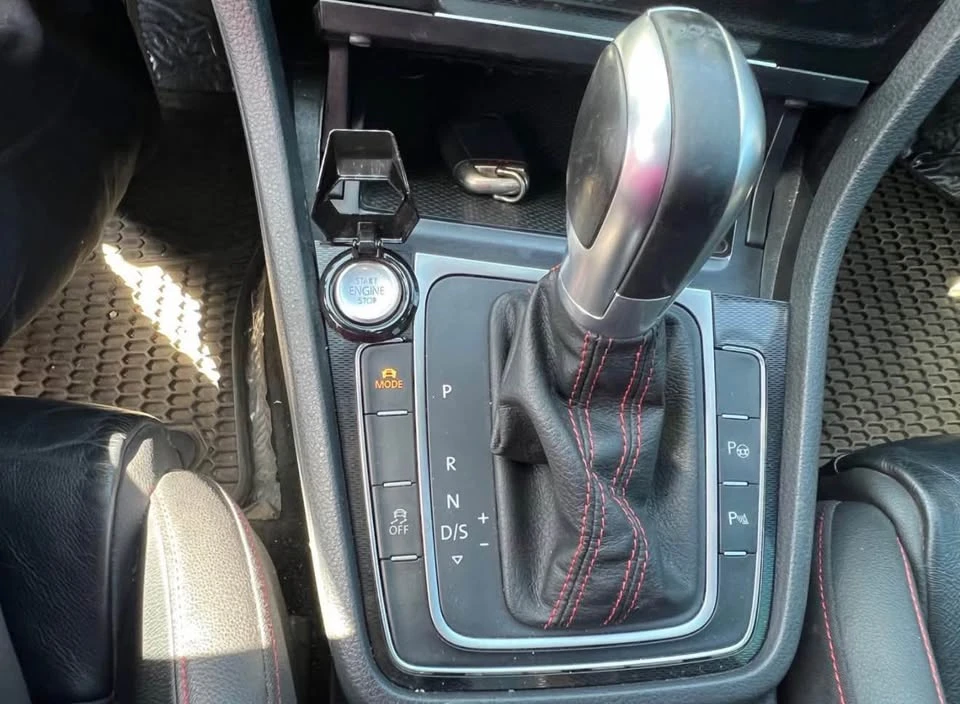 2016 Volkswagen GTI Mk7 - Image 16 of 19