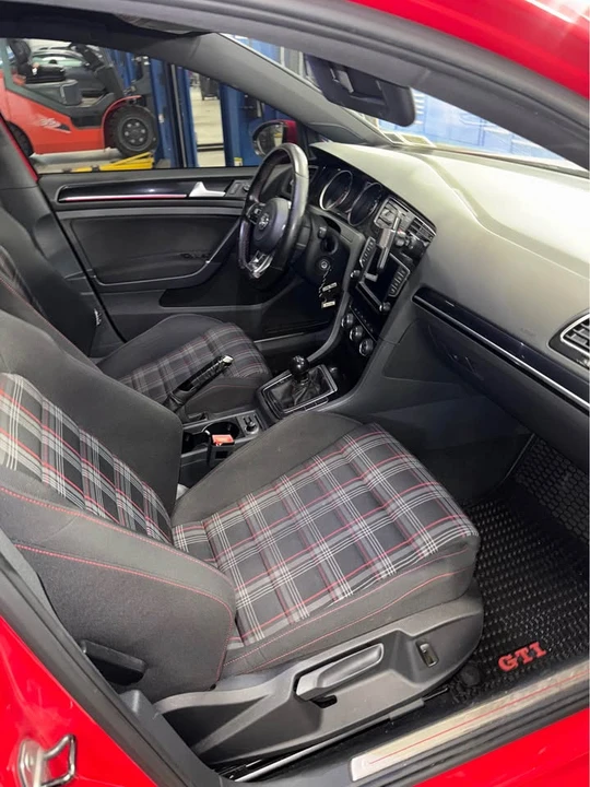 2016 Volkswagen GTI Mk7 - Image 5 of 11