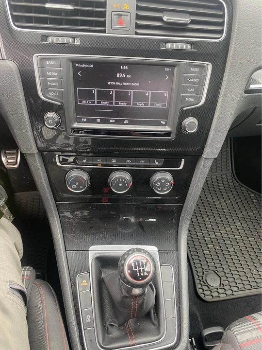 2016 Volkswagen GTI Mk7 - Image 7 of 8