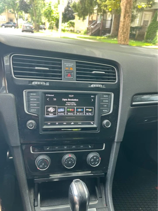 2016 Volkswagen GTI Mk7 - Image 9 of 9