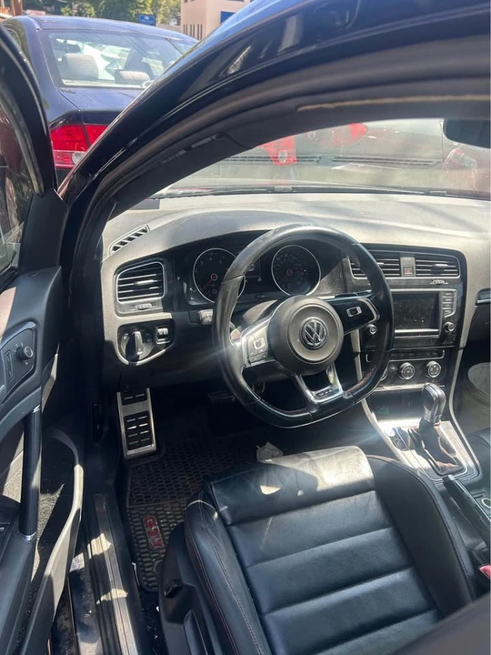 2016 Volkswagen GTI Mk7 - Image 4 of 4