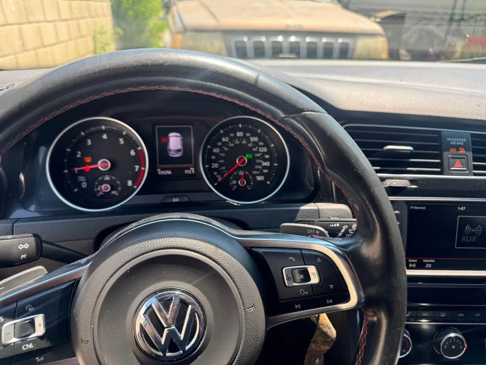 2016 Volkswagen GTI Mk7 - Image 8 of 11