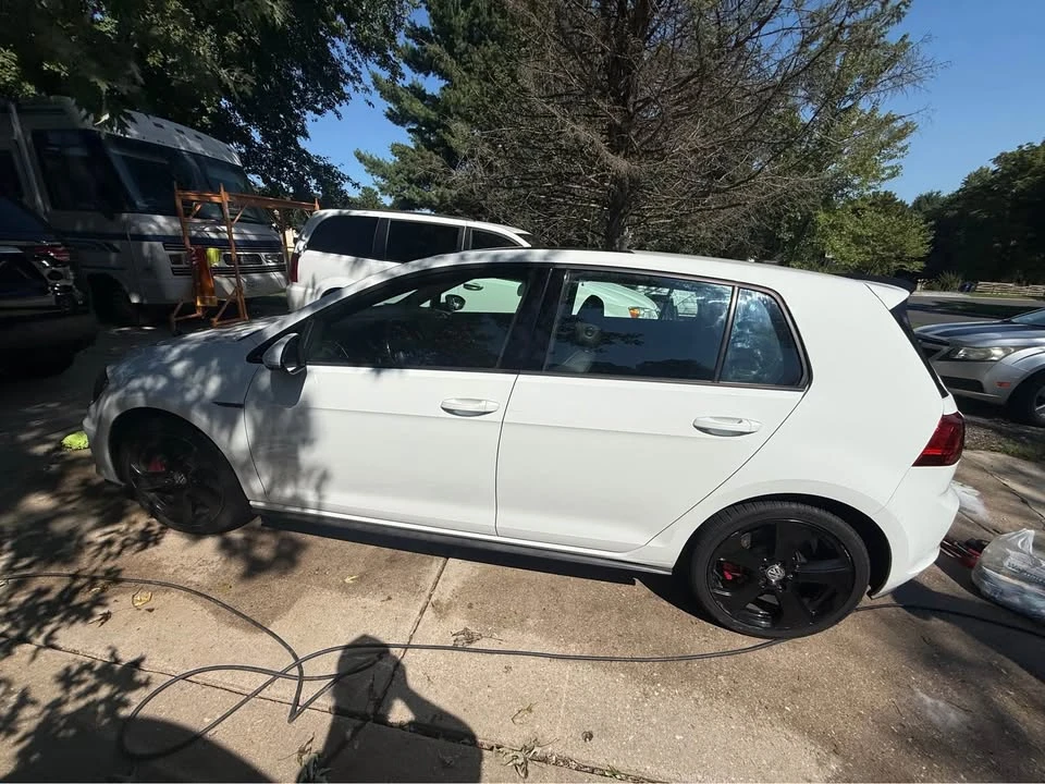 2016 Volkswagen GTI Mk7 - Image 4 of 10
