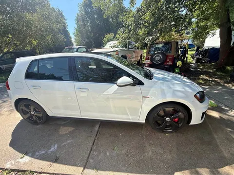 2016 Volkswagen GTI 2.0T Hatchback Sedan 4D