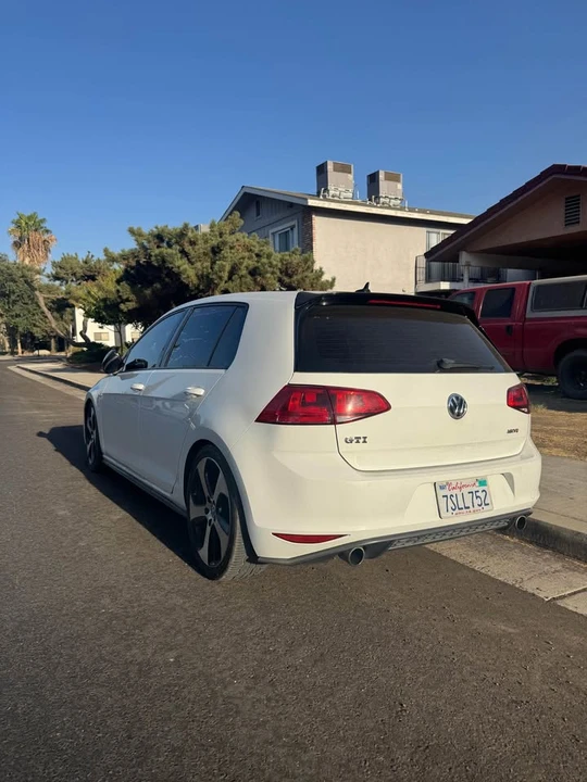 2016 Volkswagen GTI Mk7 - Image 6 of 12