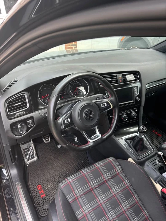 2016 Volkswagen GTI Mk7 - Image 5 of 6