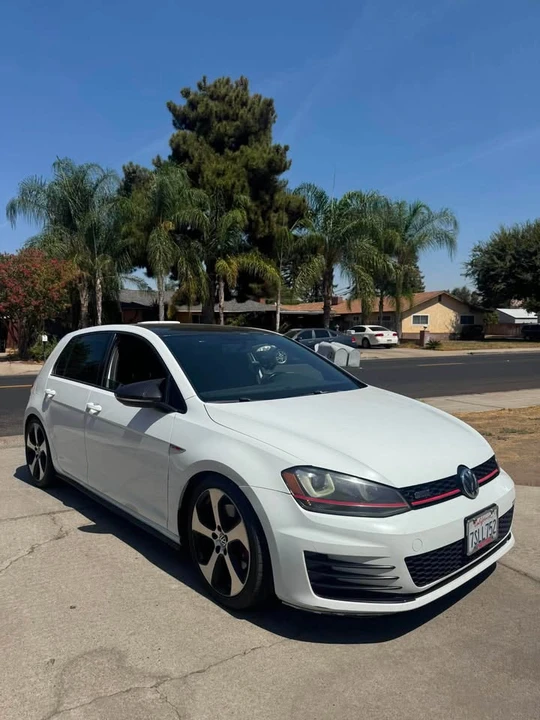 2016 Volkswagen GTI Mk7 - Image 2 of 12