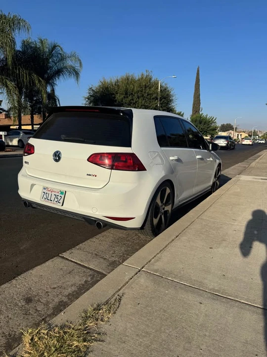 2016 Volkswagen GTI Mk7 - Image 4 of 12