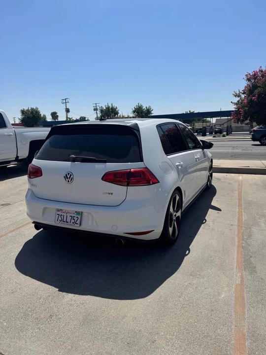 2016 Volkswagen GTI Mk7 - Image 6 of 8