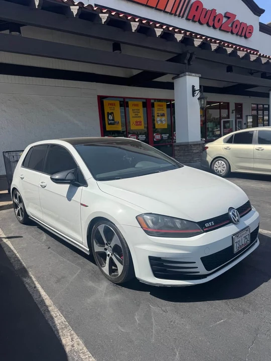 2016 Volkswagen GTI Mk7 - Image 4 of 8