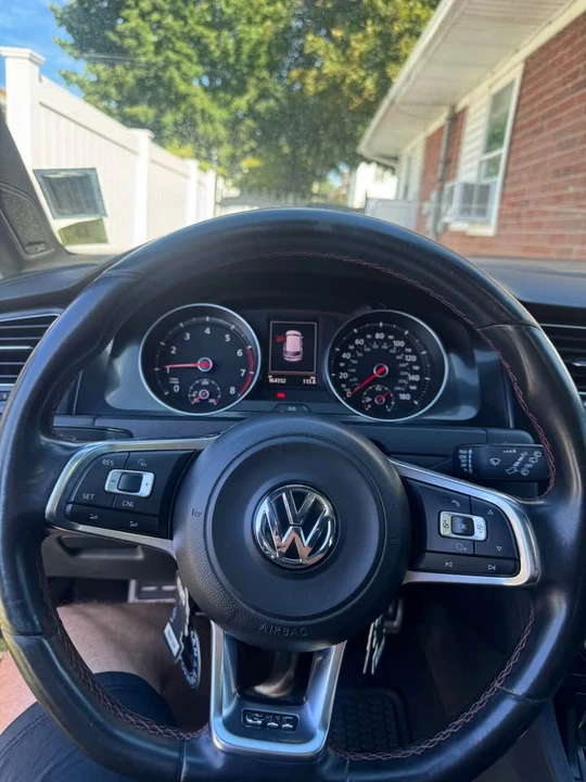 2016 Volkswagen GTI Mk7 - Image 10 of 11