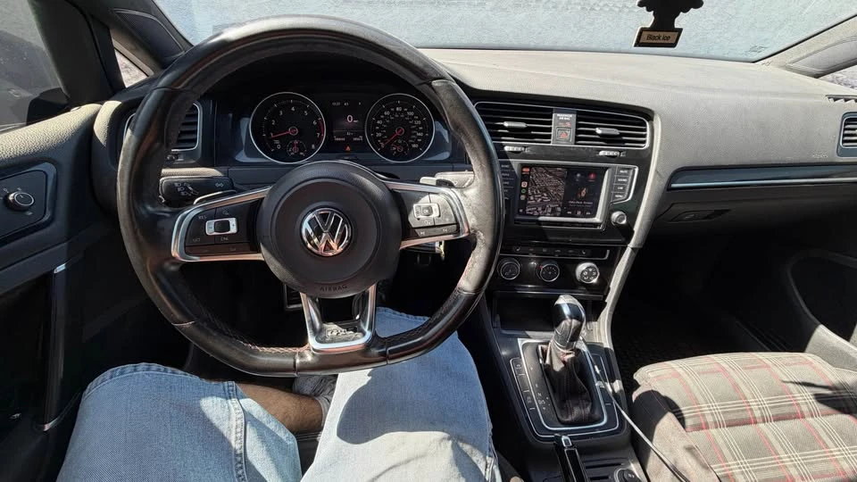 2016 Volkswagen GTI Mk7 - Image 18 of 20