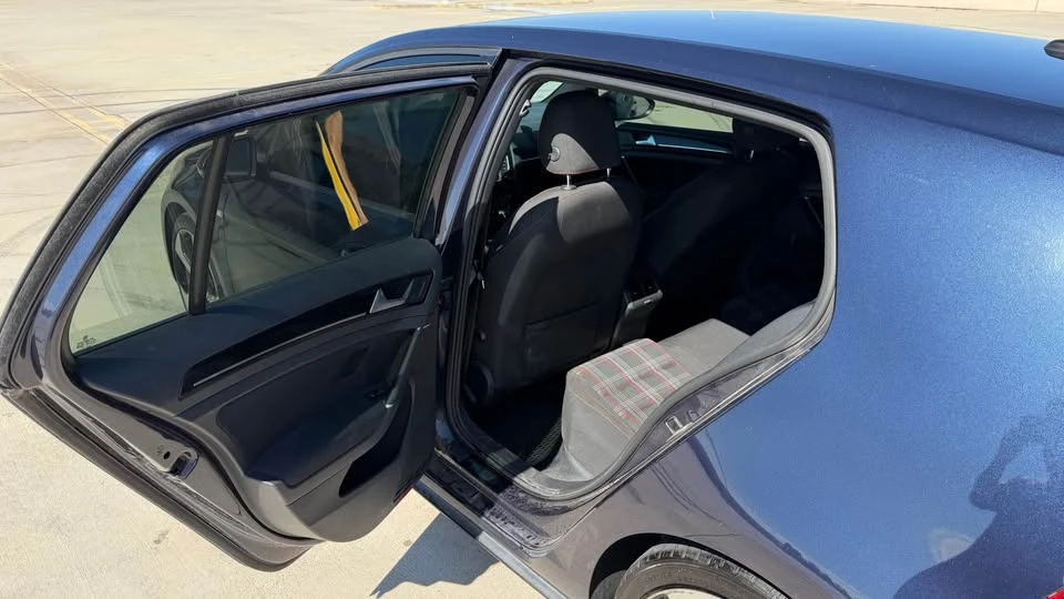 2016 Volkswagen GTI Mk7 - Image 11 of 20