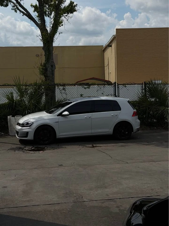 2016 Volkswagen GTI Mk7 - Image 3 of 3