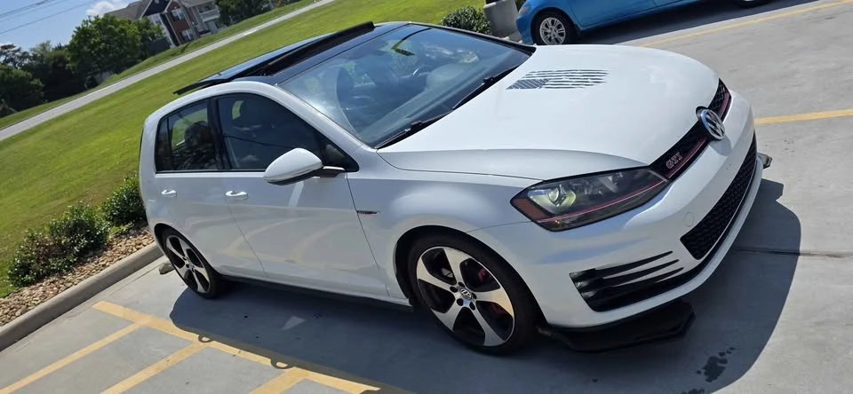 2016 Volkswagen GTI Mk7 - Image 3 of 11