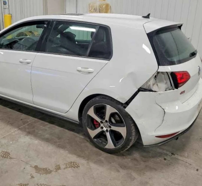 2016 Volkswagen GTI Mk7 - Image 11 of 11