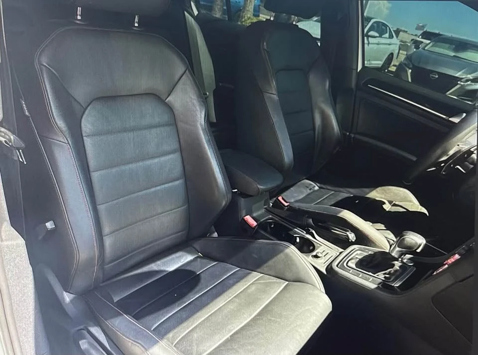 2016 Volkswagen GTI Mk7 - Image 9 of 17