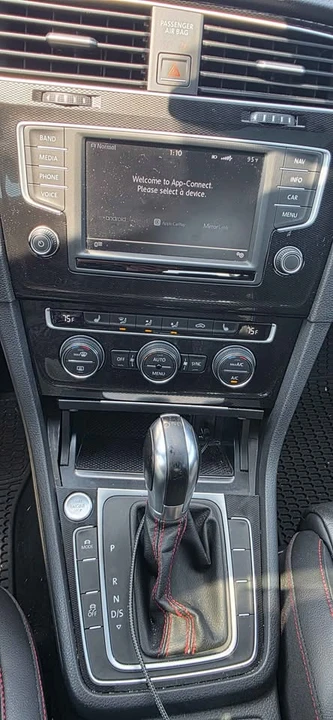 2016 Volkswagen GTI Mk7 - Image 8 of 11