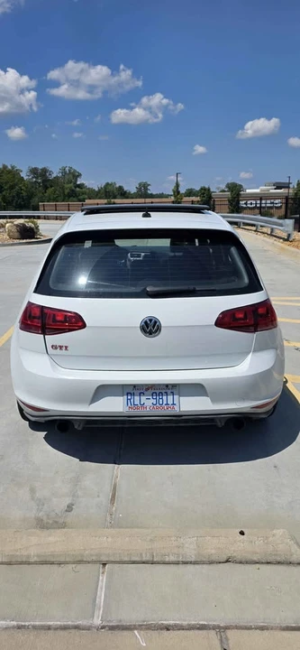 2016 Volkswagen GTI Mk7 - Image 5 of 11