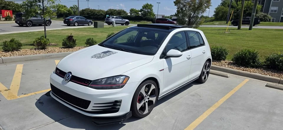 2016 Volkswagen GTI Mk7 - Image 2 of 11