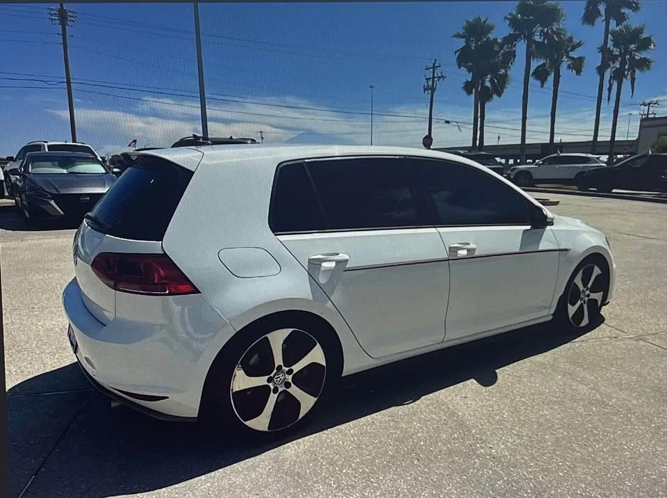 2016 Volkswagen GTI Mk7 - Image 4 of 17
