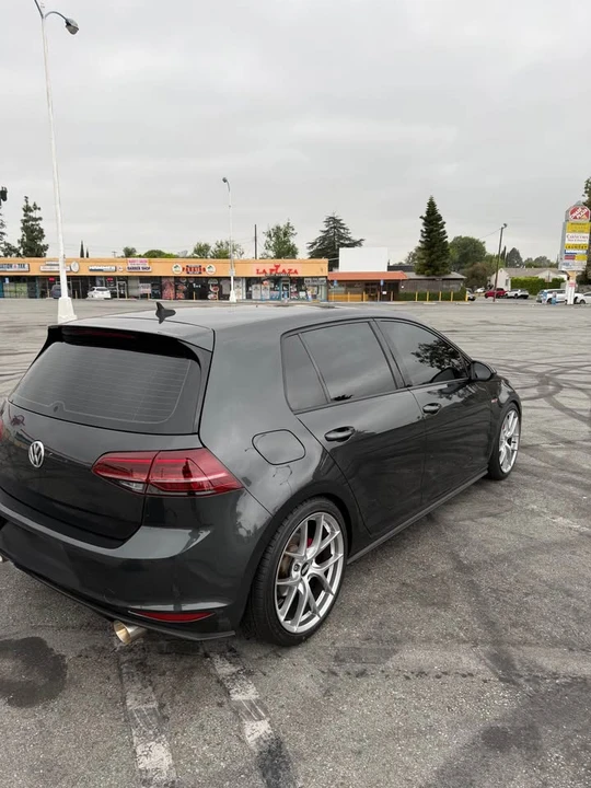 2016 Volkswagen GTI Mk7 - Image 4 of 12