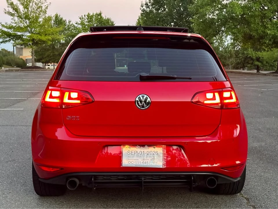 2016 Volkswagen GTI Mk7 - Image 8 of 20