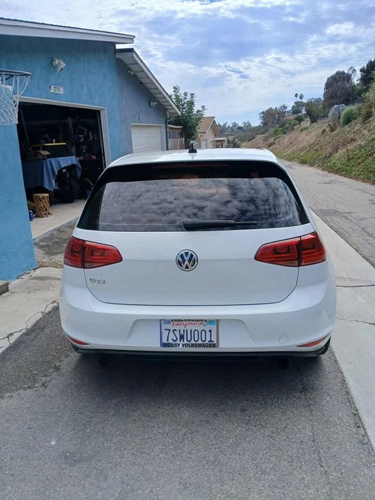2016 Volkswagen GTI Mk7 - Image 5 of 10
