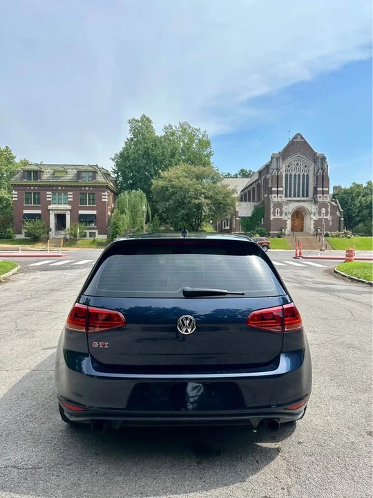 2016 Volkswagen GTI Mk7 - Image 6 of 12