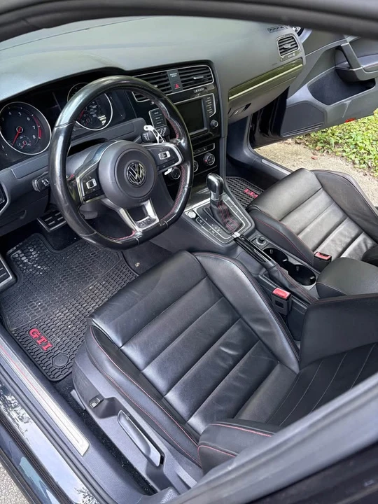 2016 Volkswagen GTI Mk7 - Image 4 of 10