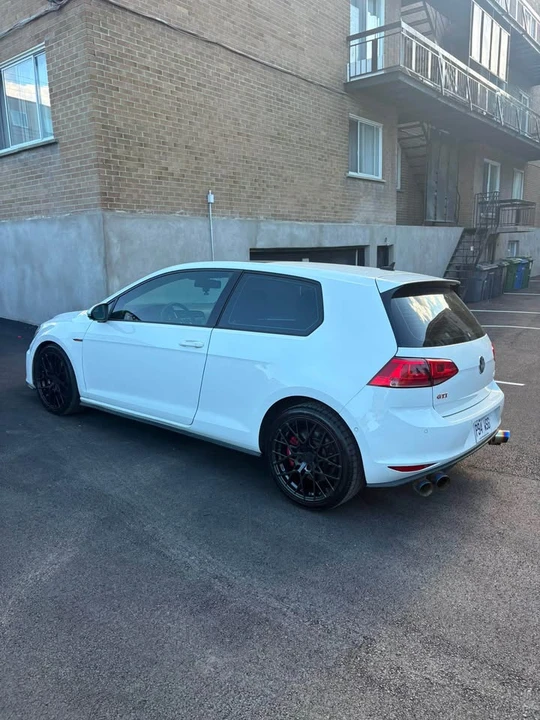 2016 Volkswagen GTI Mk7 - Image 2 of 4