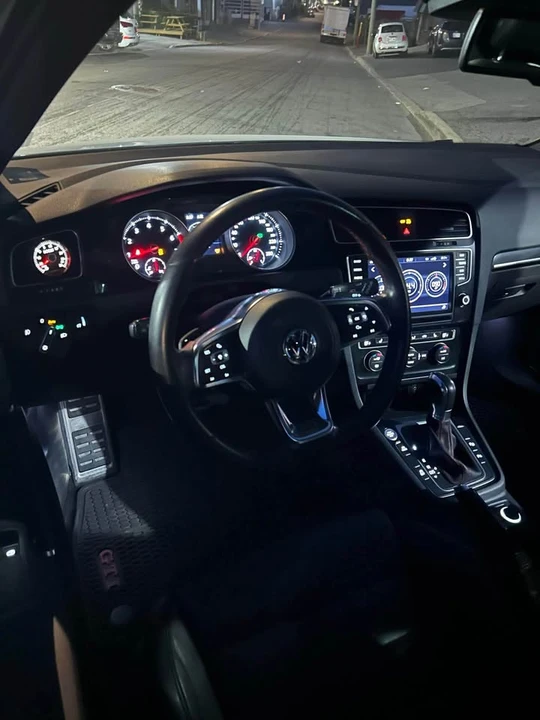 2016 Volkswagen GTI Mk7 - Image 4 of 4