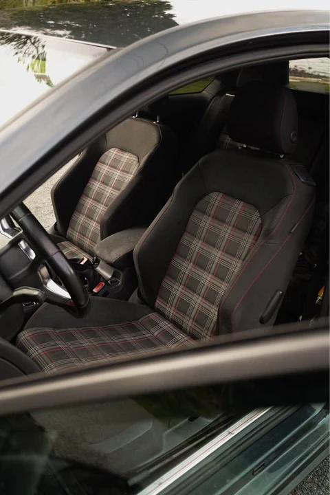 2016 Volkswagen GTI Mk7 - Image 3 of 10