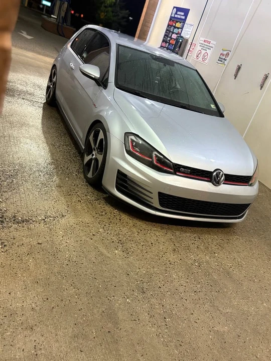 2016 Volkswagen GTI Mk7 - Image 4 of 10