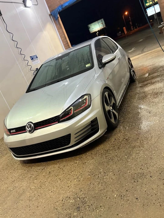2016 Volkswagen GTI Mk7 - Image 3 of 10