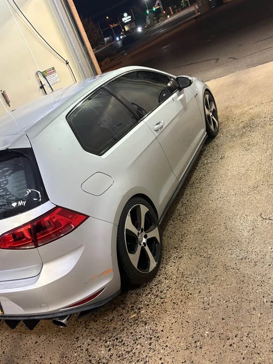 2016 Volkswagen GTI Mk7 - Image 5 of 10