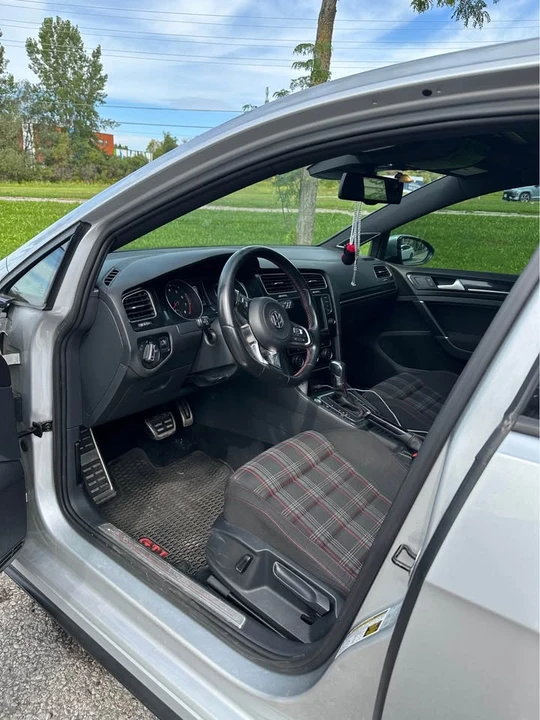 2016 Volkswagen GTI Mk7 - Image 6 of 11