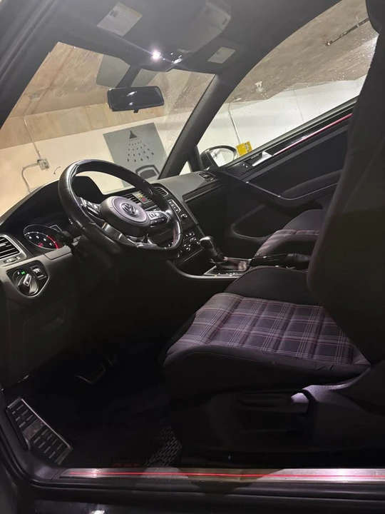 2016 Volkswagen GTI Mk7 - Image 13 of 18