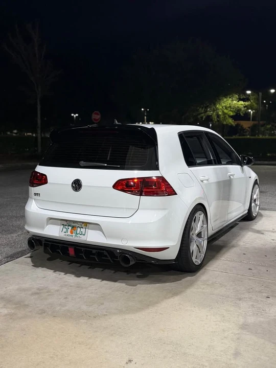 2016 Volkswagen GTI Mk7 - Image 5 of 9