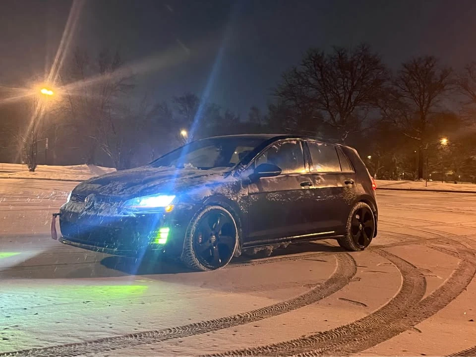 2016 Volkswagen GTI Mk7 - Image 2 of 7