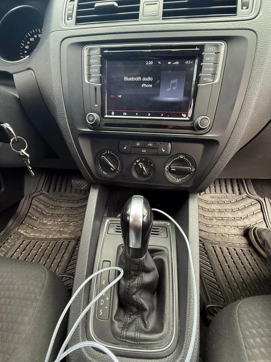 2016 Volkswagen A6 Jetta - Image 6 of 11