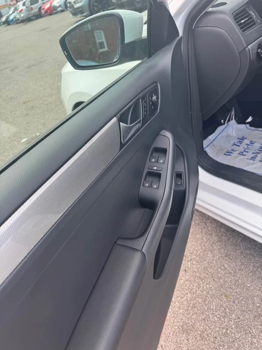2016 Volkswagen A6 Jetta - Image 10 of 11