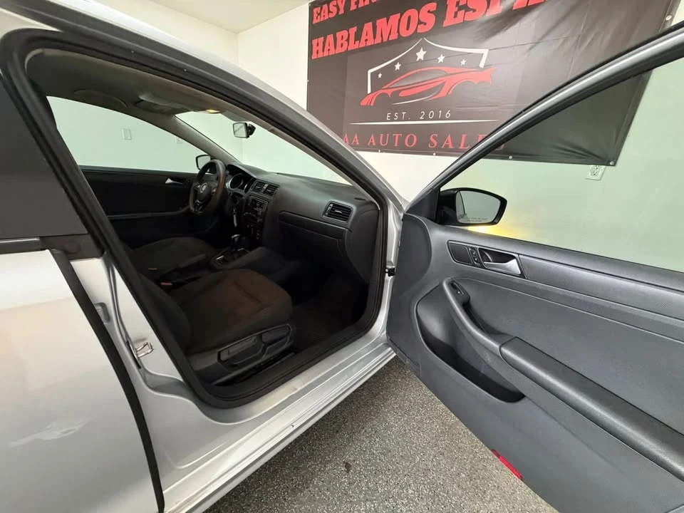 2016 Volkswagen A6 Jetta - Image 14 of 17