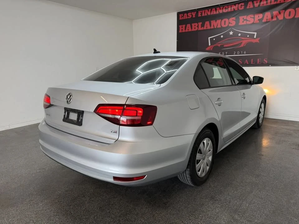 2016 Volkswagen A6 Jetta - Image 7 of 17