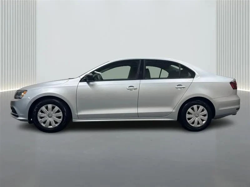 2016 Volkswagen A6 Jetta - Image 2 of 12
