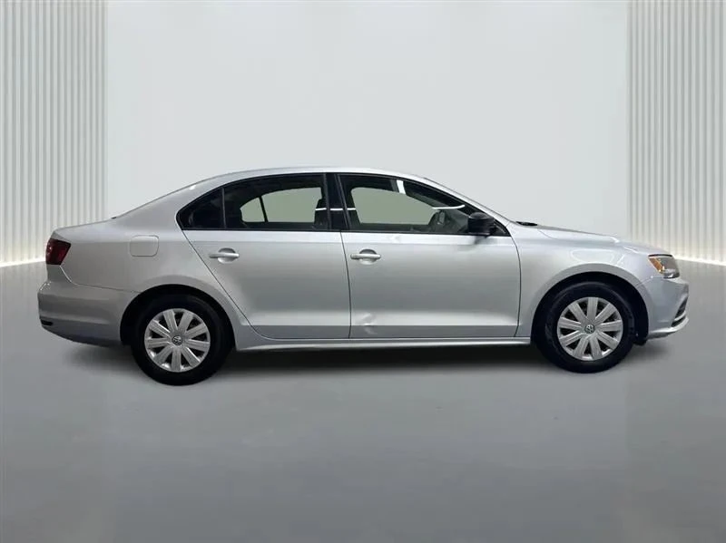 2016 Volkswagen A6 Jetta - Image 6 of 12