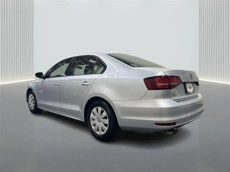 2016 Volkswagen A6 Jetta - Image 3 of 12